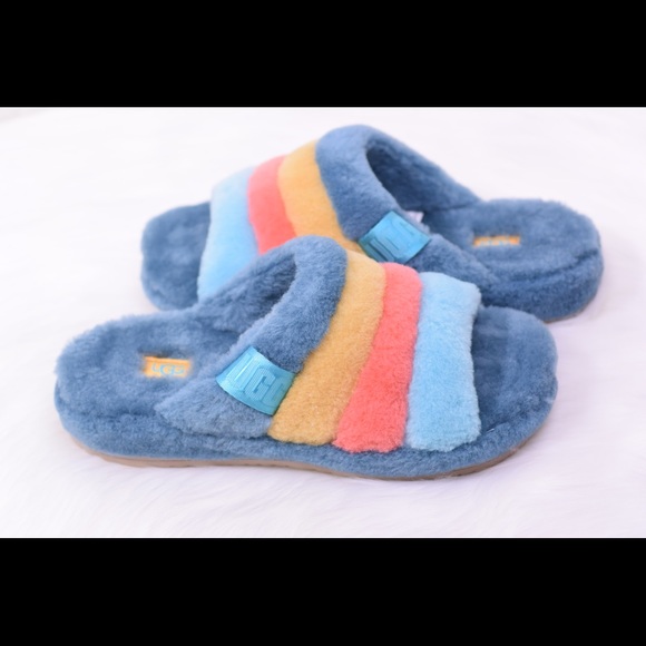 UGG
FLUFF YOU STRIPES - Picture 7 of 8